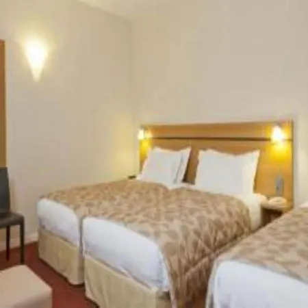 French Theory Szálloda 3*