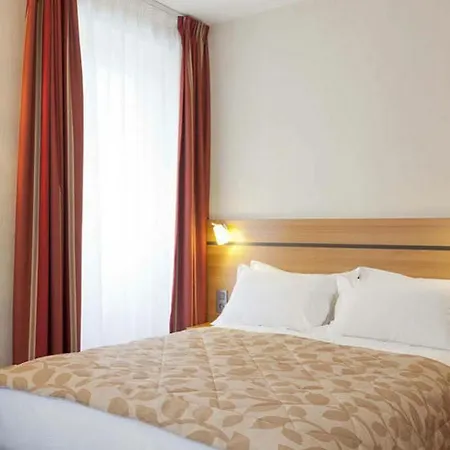 Hotel French Theory 3*