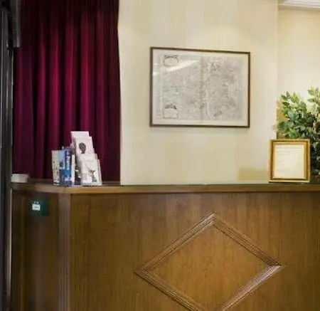 French Theory Szálloda