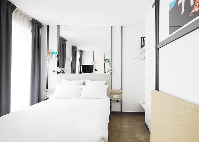 French Theory Hotel Parijs