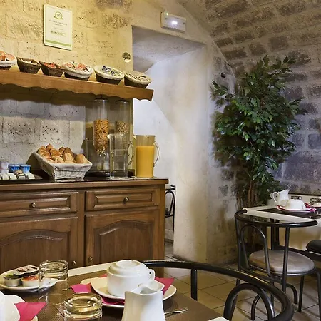 ホテル フランス セオリー パリ