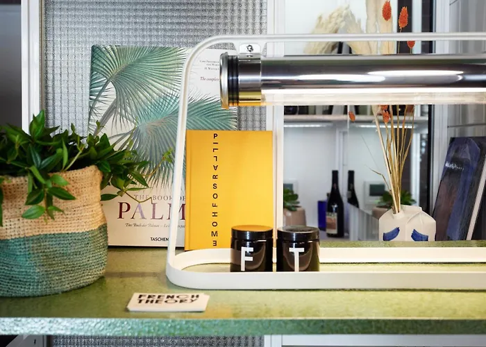 French Theory 3* Paris