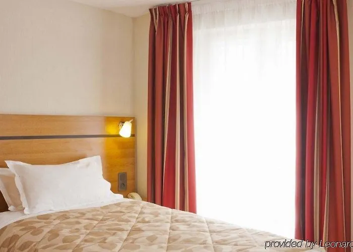 French Theory Hotel Parigi