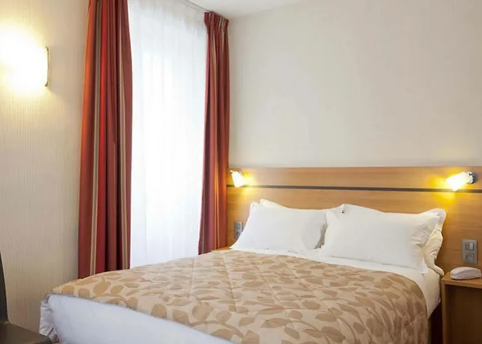 Hotel French Theory 3*